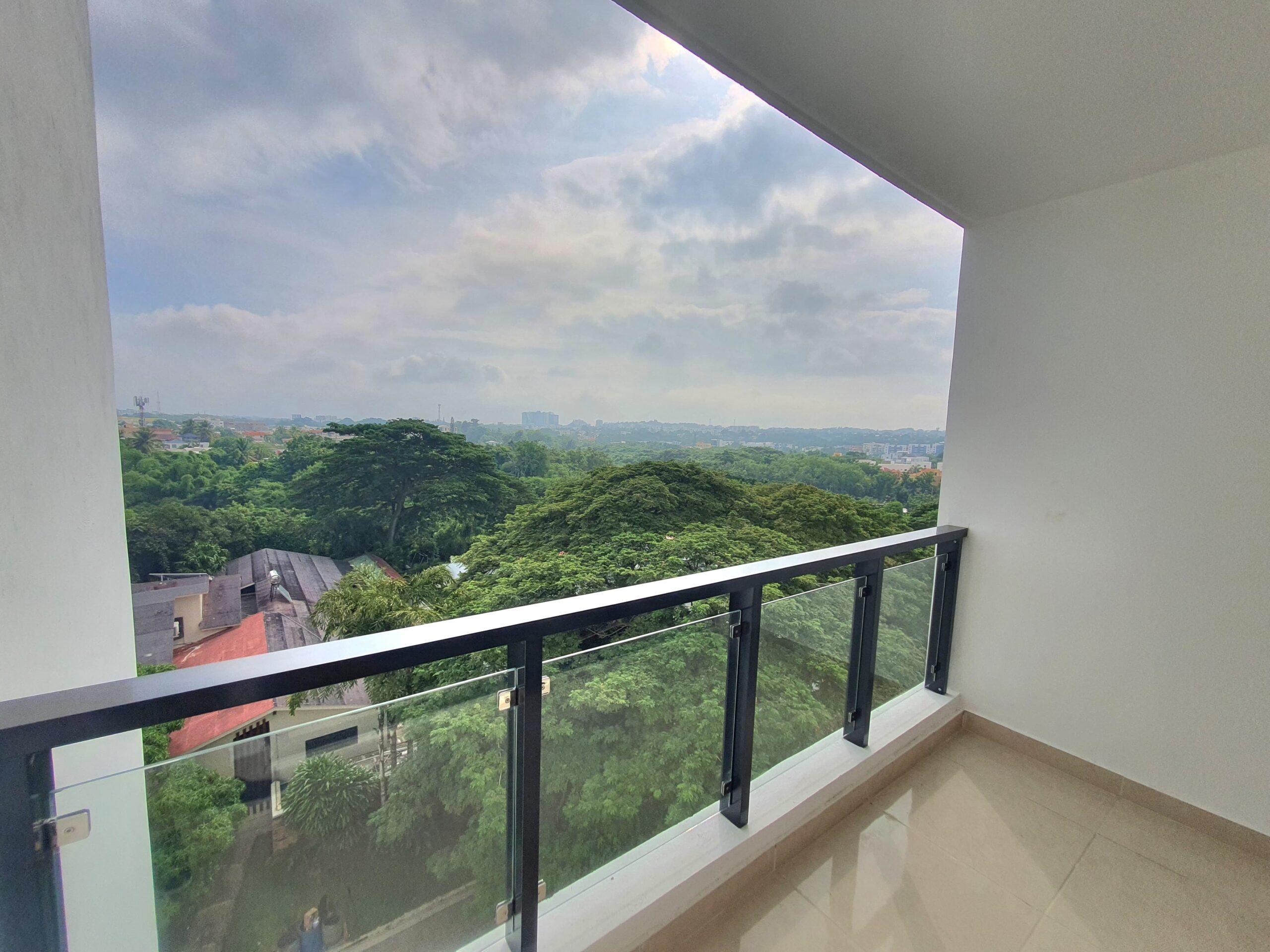 Apartamentos de lujo en Reparto Imperial, Santiago (6to y 8vo piso)