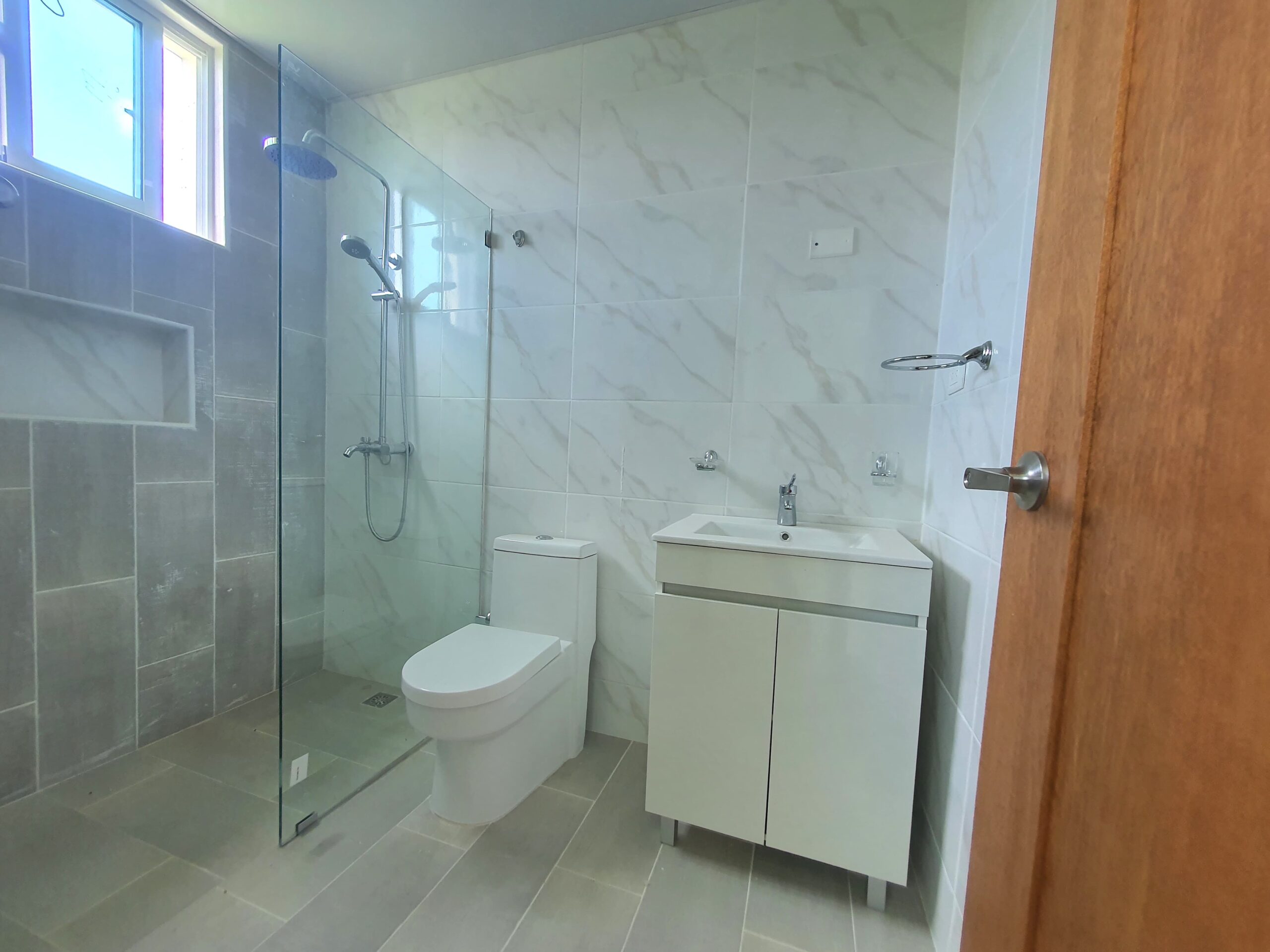 Apartamento en Zona de Alto Crecimiento en Santiago – 3er nivel