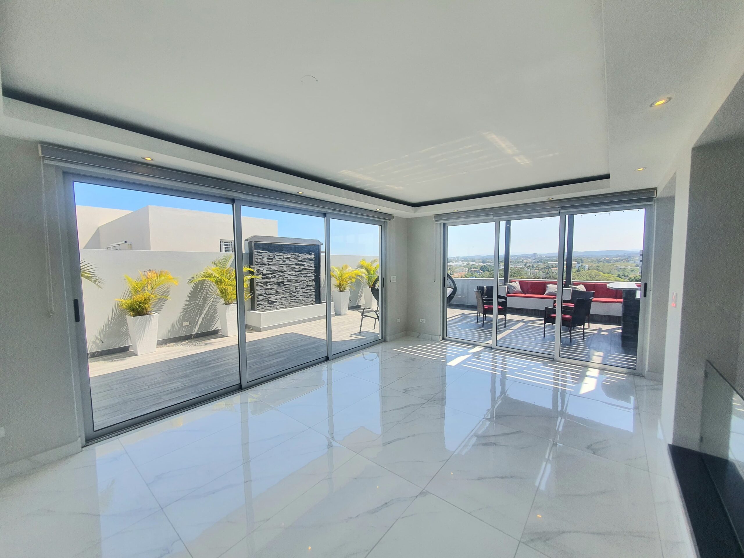 Penthouse en venta proximo a PUCMM. Santiago