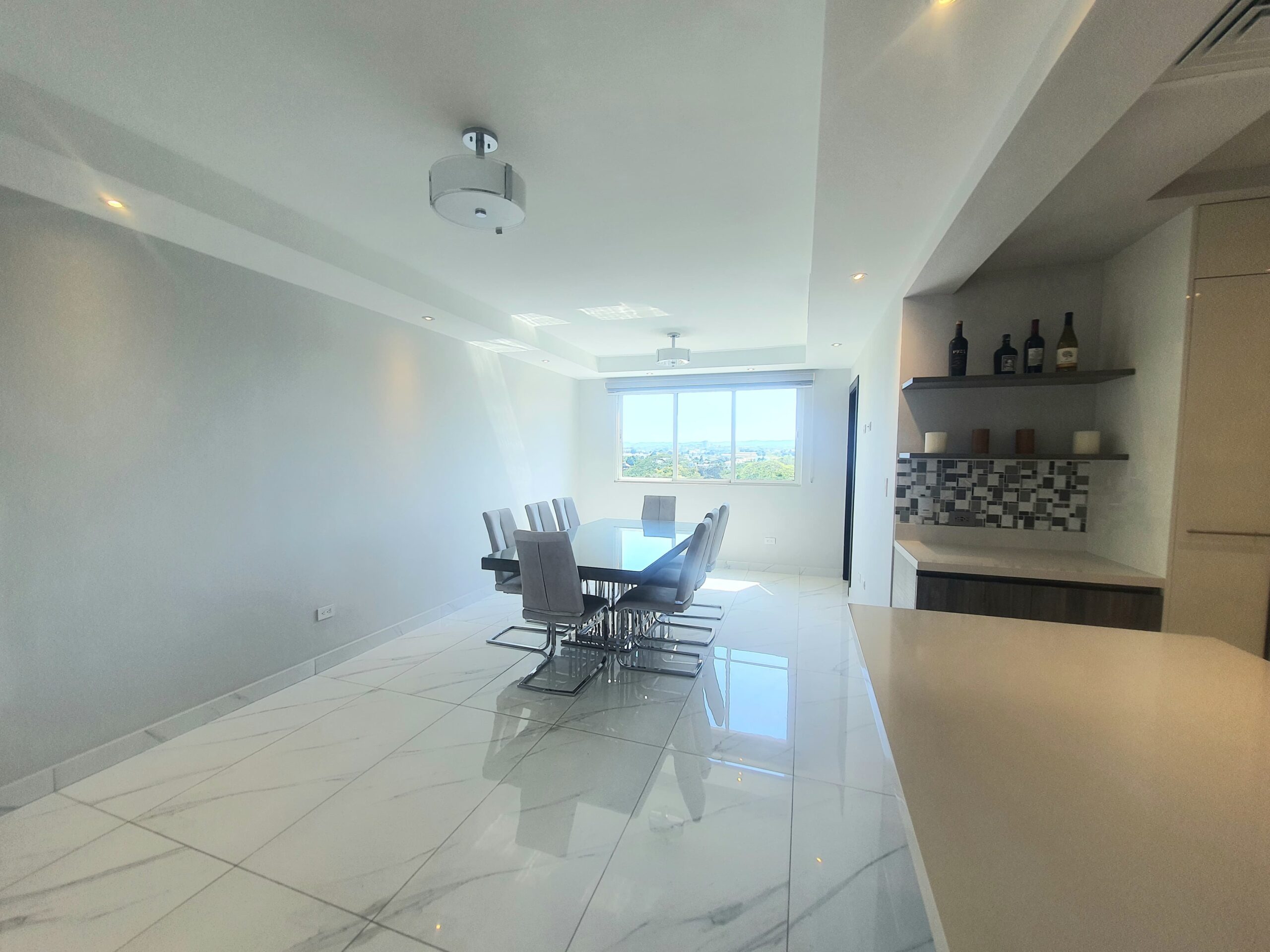 Penthouse en venta proximo a PUCMM. Santiago