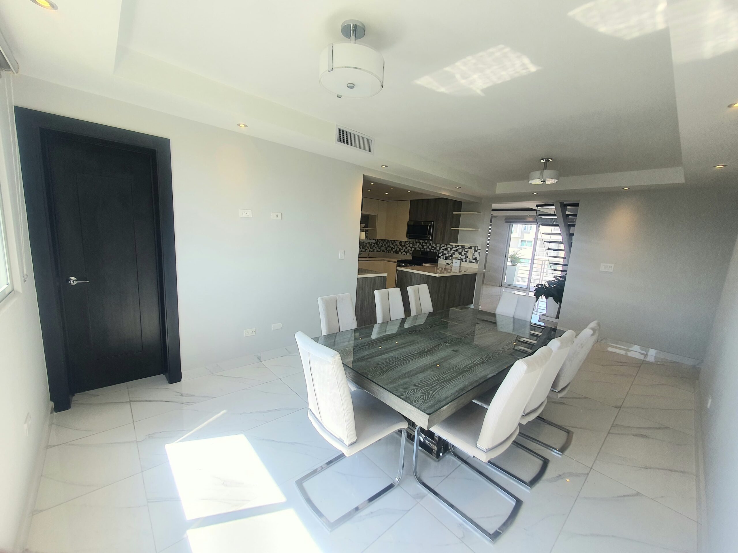 Penthouse en venta proximo a PUCMM. Santiago