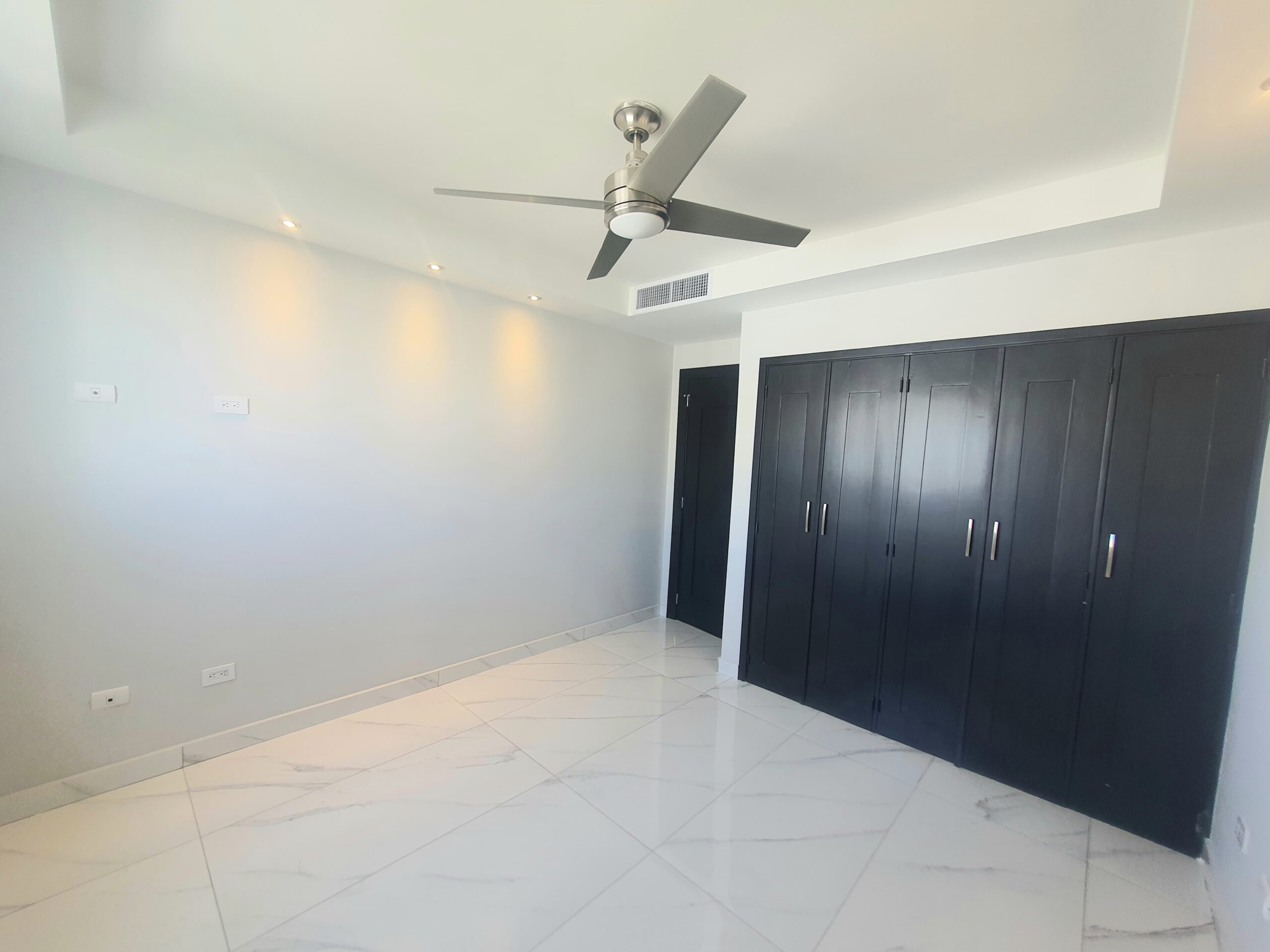 Penthouse en venta proximo a PUCMM. Santiago