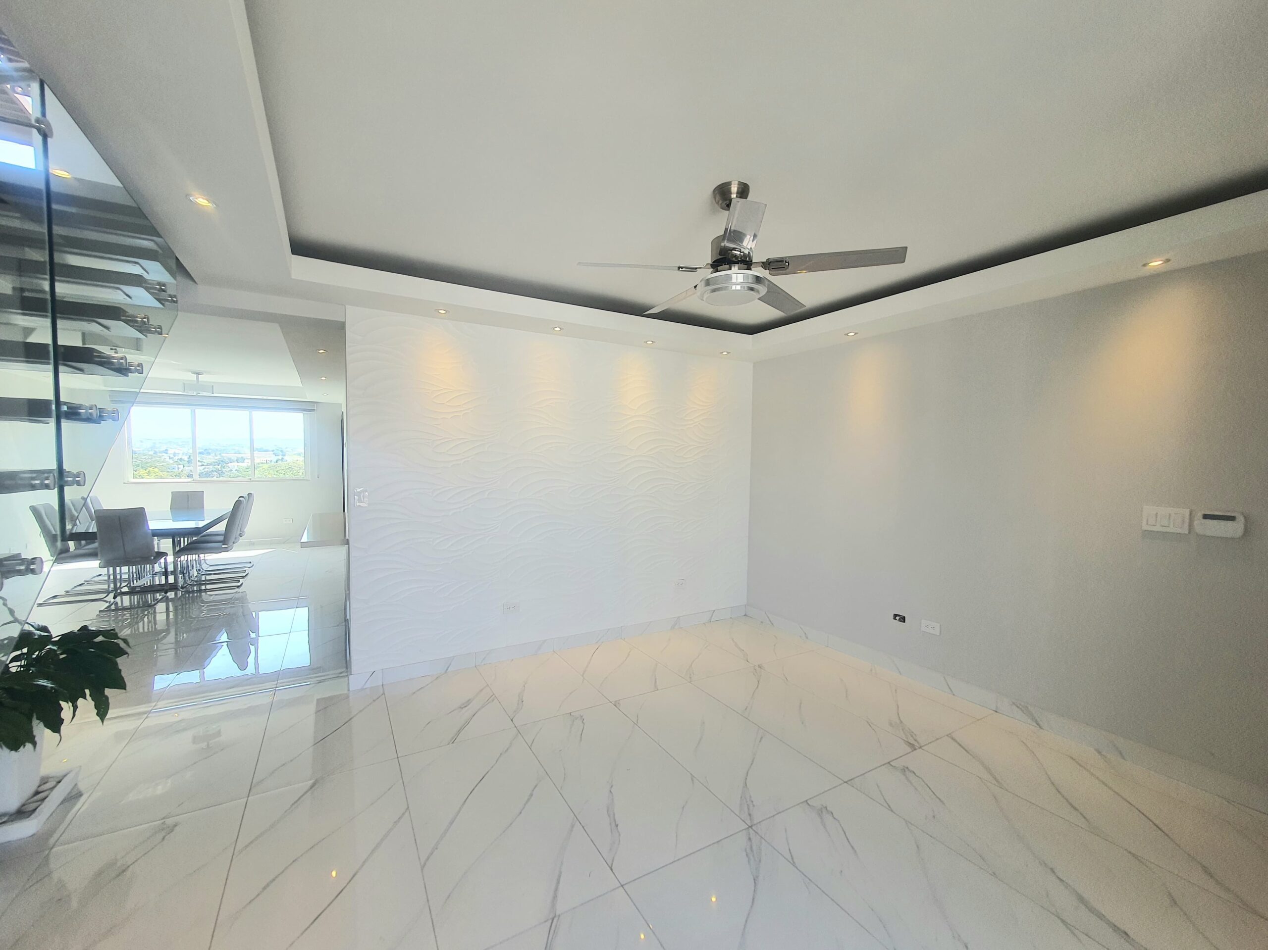 Penthouse en venta proximo a PUCMM. Santiago