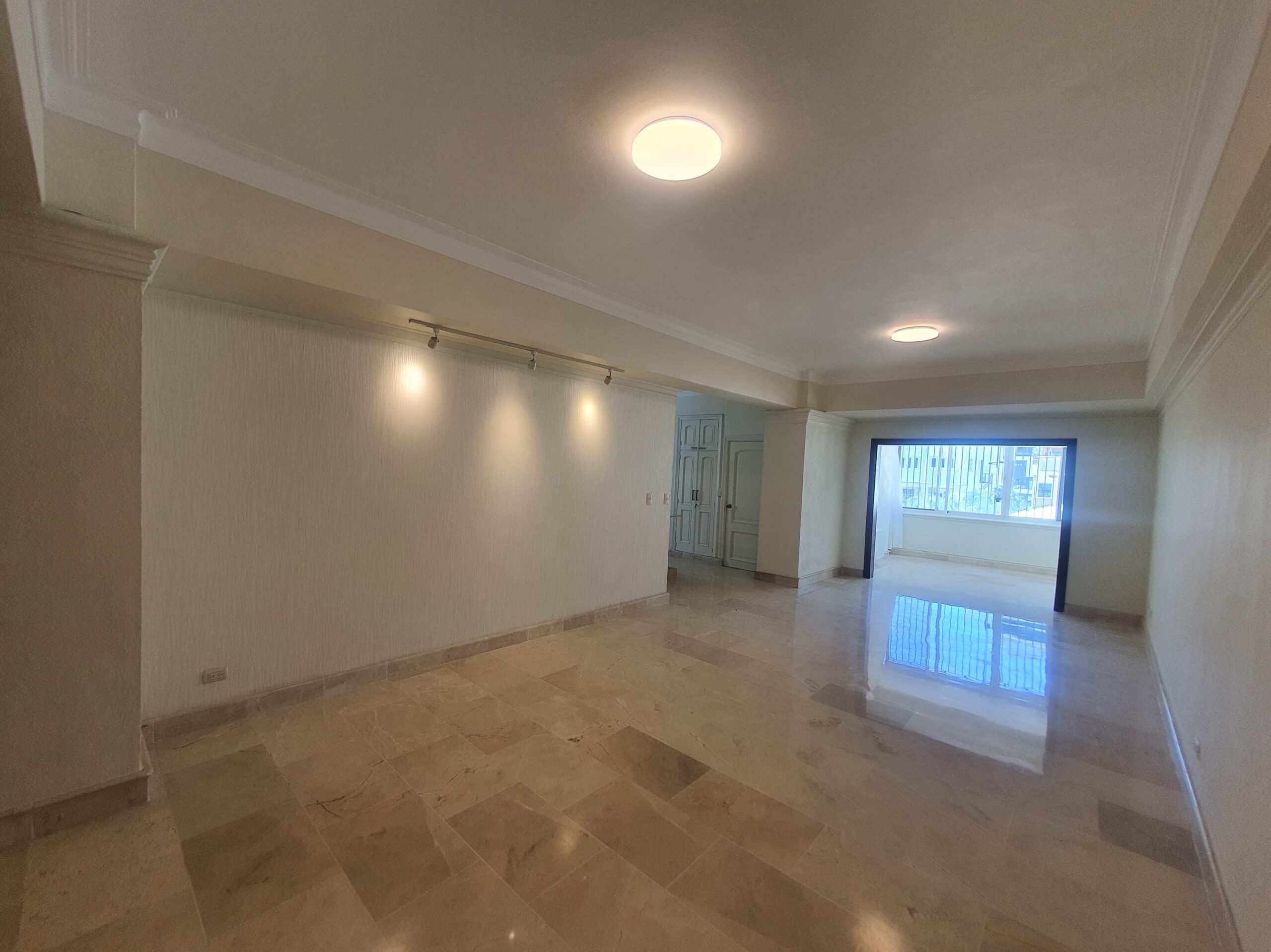 Apartamento Amplio y de Lujo En Los Cerros De Gurabo, Santiago