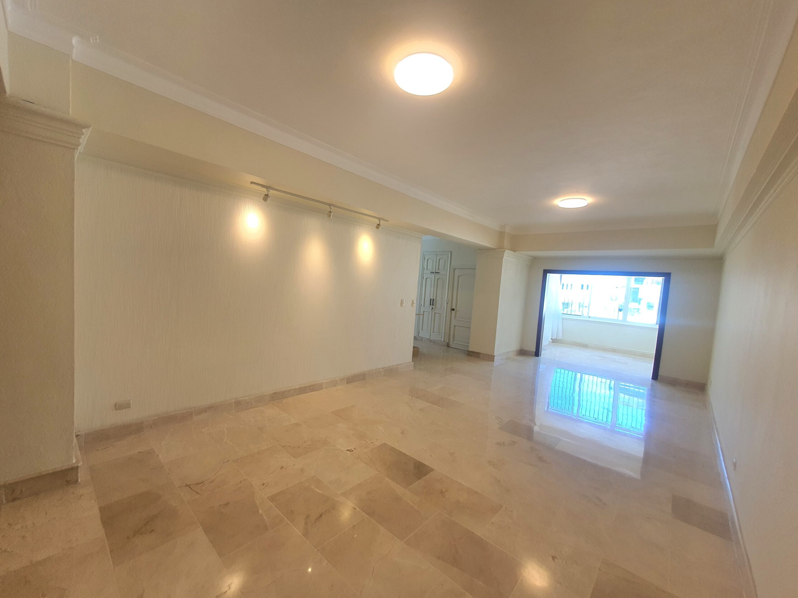 Apartamento Amplio y de Lujo En Los Cerros De Gurabo, Santiago