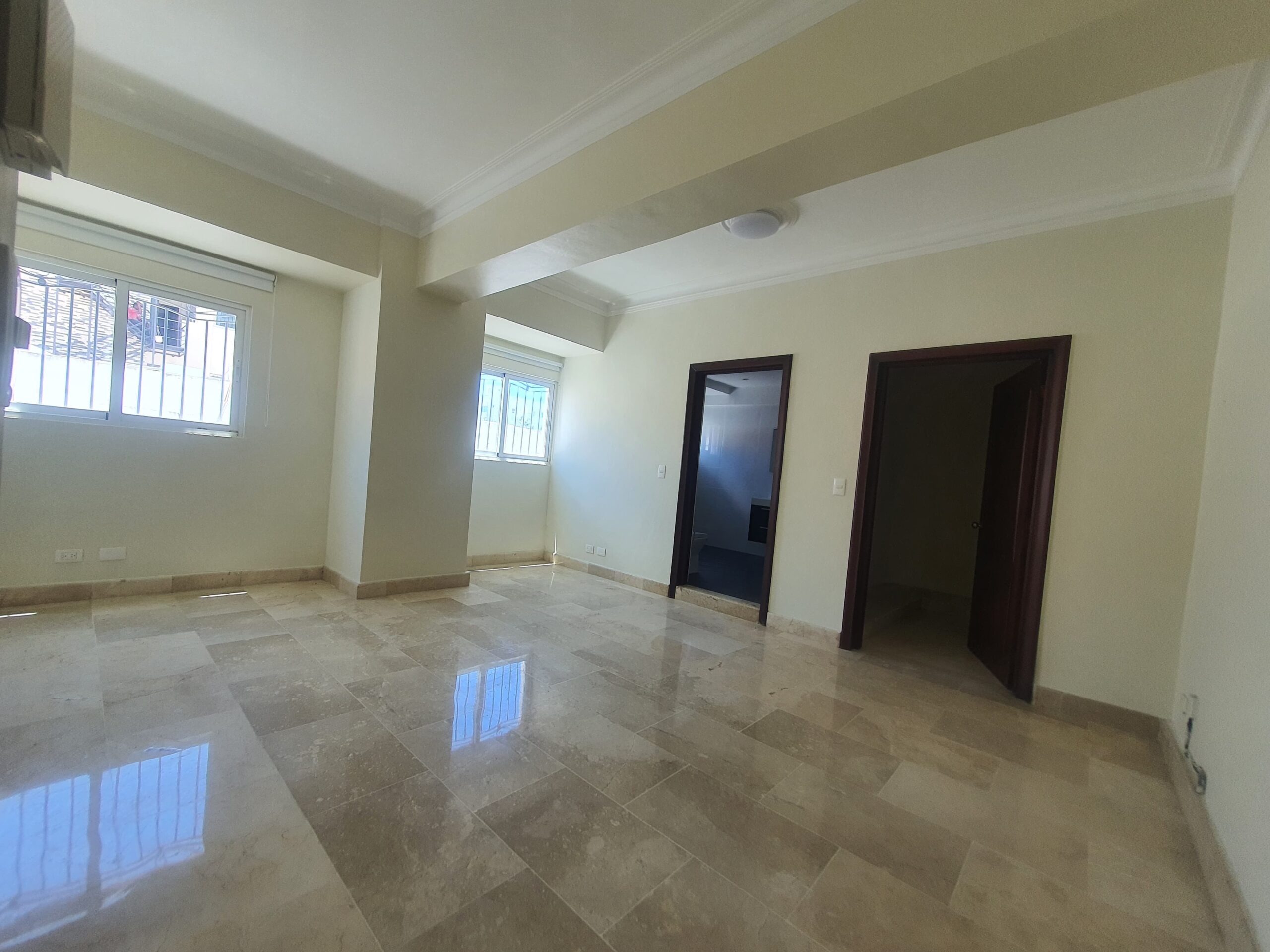 Apartamento Amplio y de Lujo En Los Cerros De Gurabo, Santiago