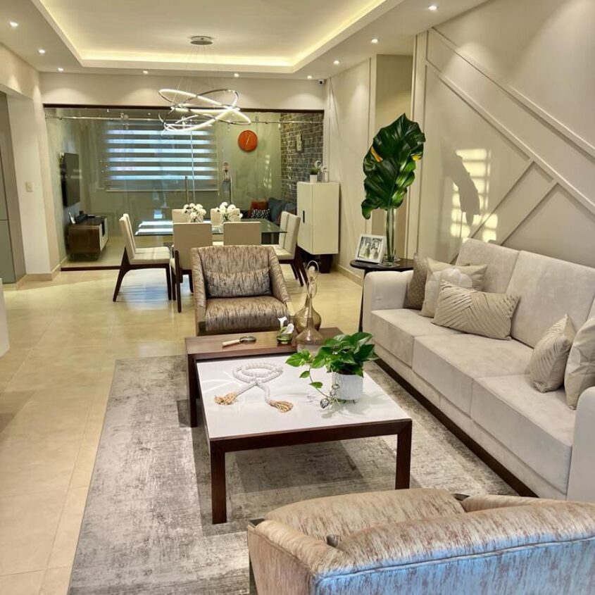 Apartamento Elegante y Amplio en La Española, Santiago
