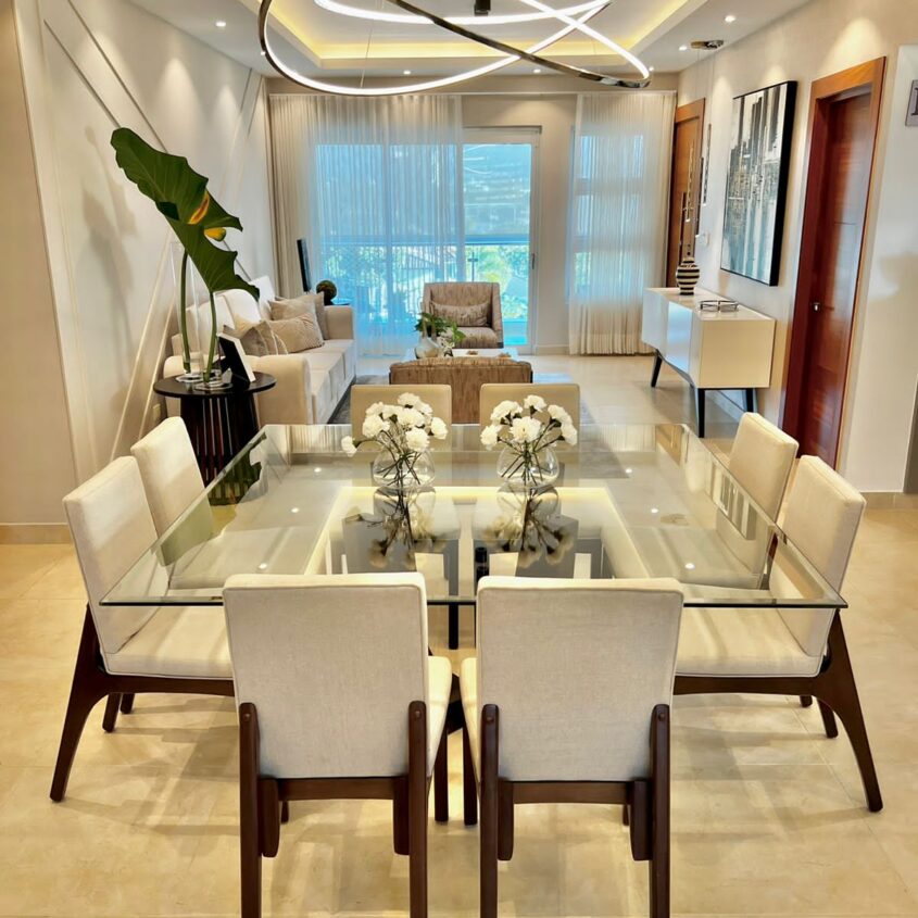 Apartamento Elegante y Amplio en La Española, Santiago