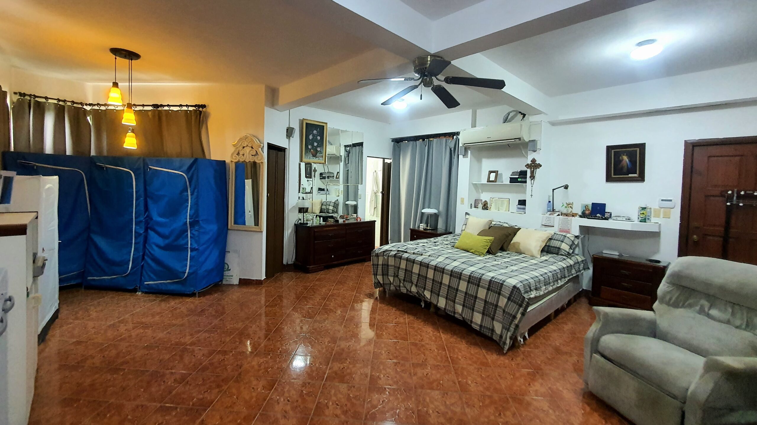 Hermosa Villa con Amplio Terreno en San Victor, Moca