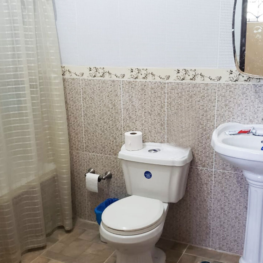 Casa con amplio terreno en Salcedo, Hermanas Mirabal RD