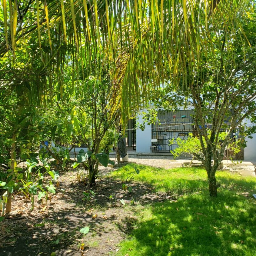 Casa con amplio terreno en Salcedo, Hermanas Mirabal RD