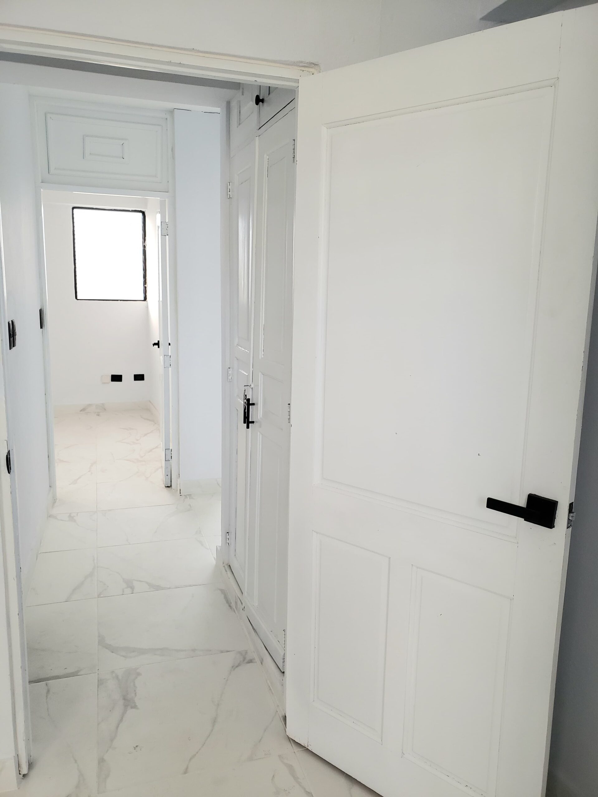 Apartamento Remodelado (2do Nivel) en Cerros de Gurabo, Santiago