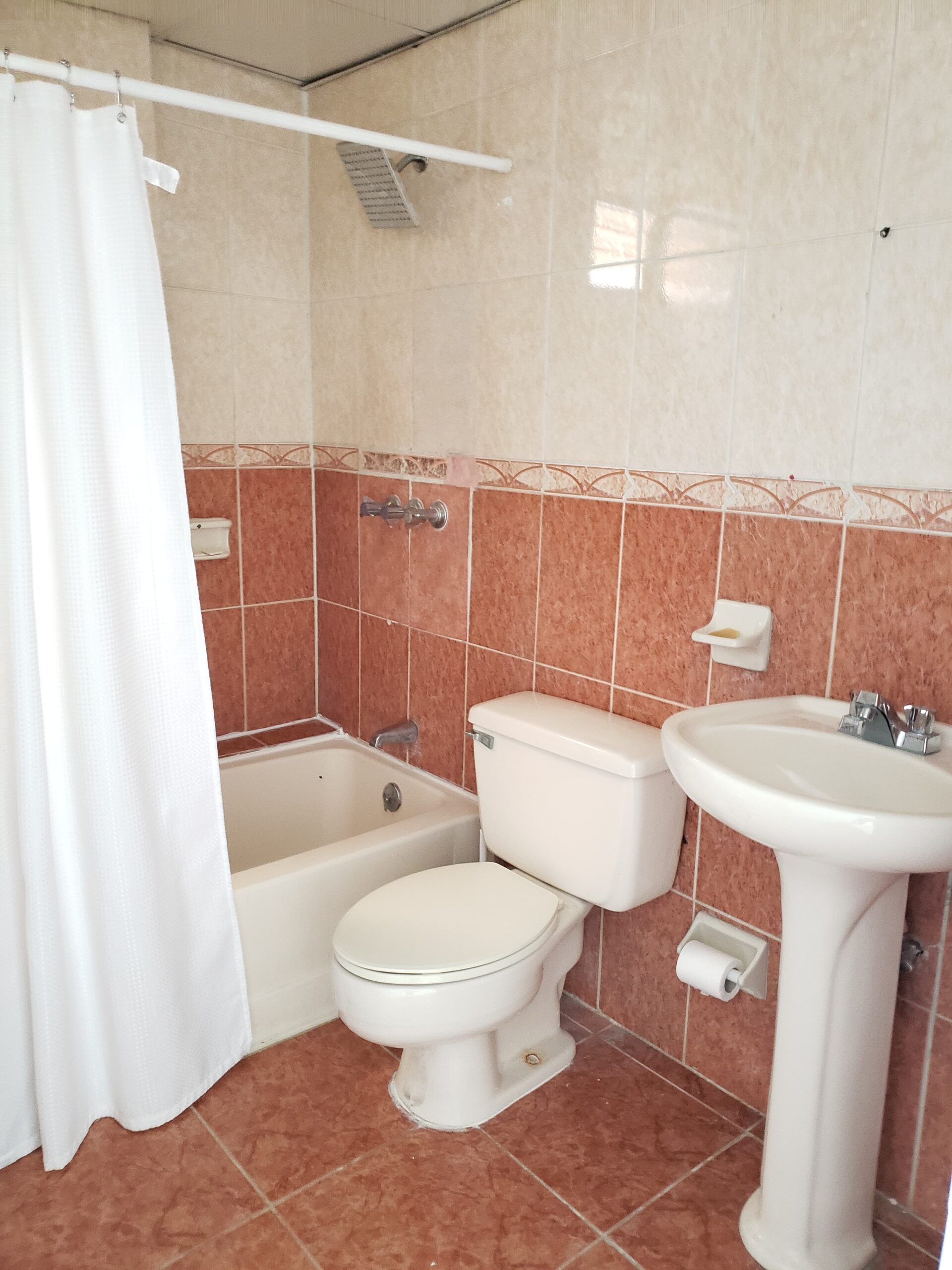 Apartamento Remodelado (2do Nivel) en Cerros de Gurabo, Santiago