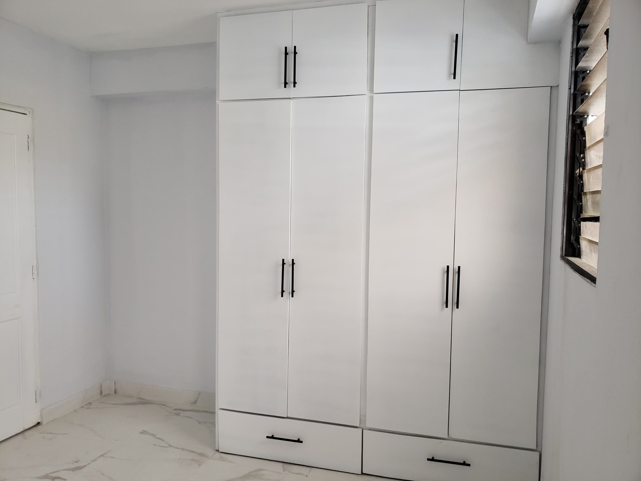 Apartamento Remodelado (2do Nivel) en Cerros de Gurabo, Santiago