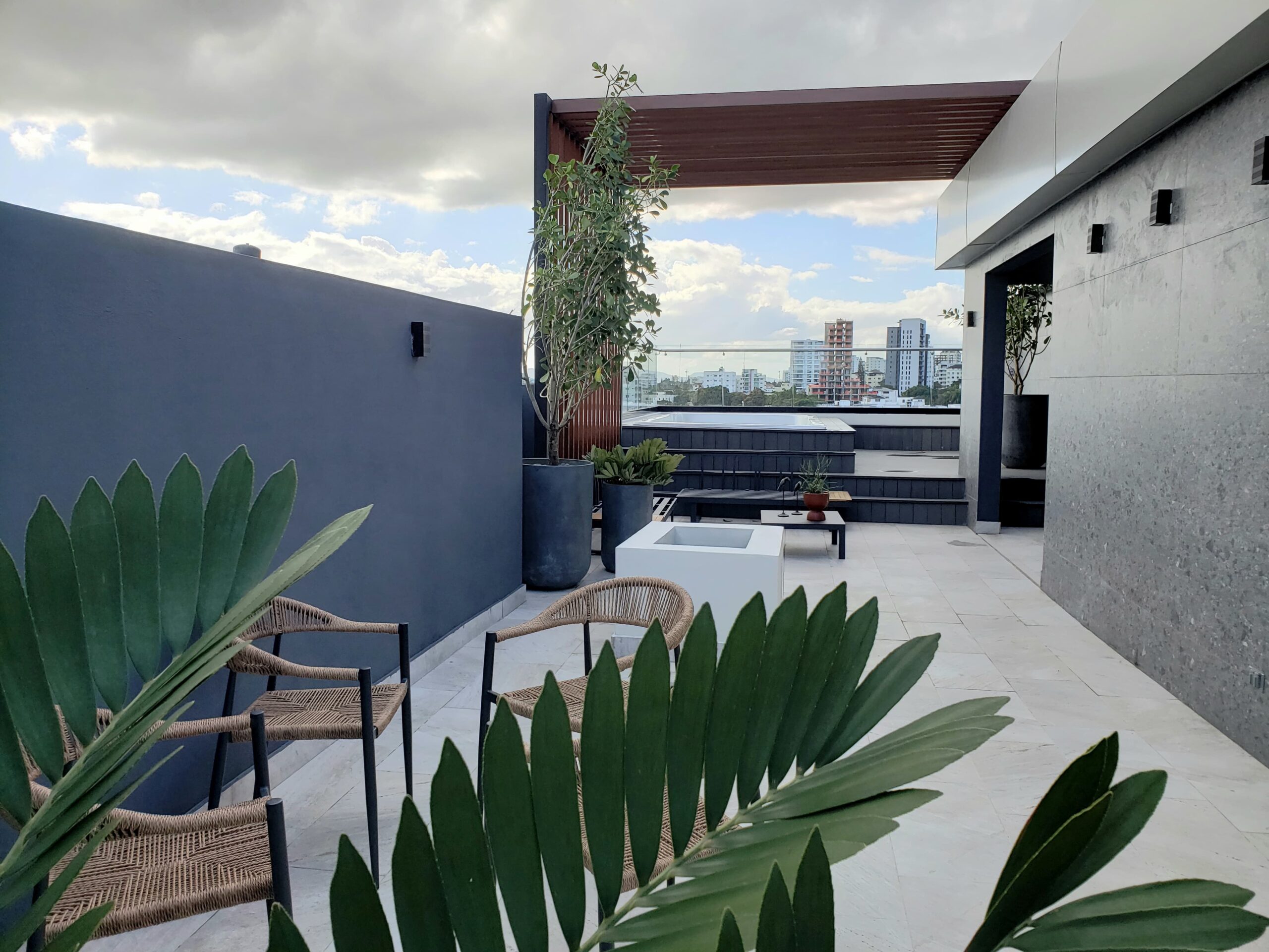 Amplio Apartamento de Oportunidad en Torre en Villa Olga Santiago, RD