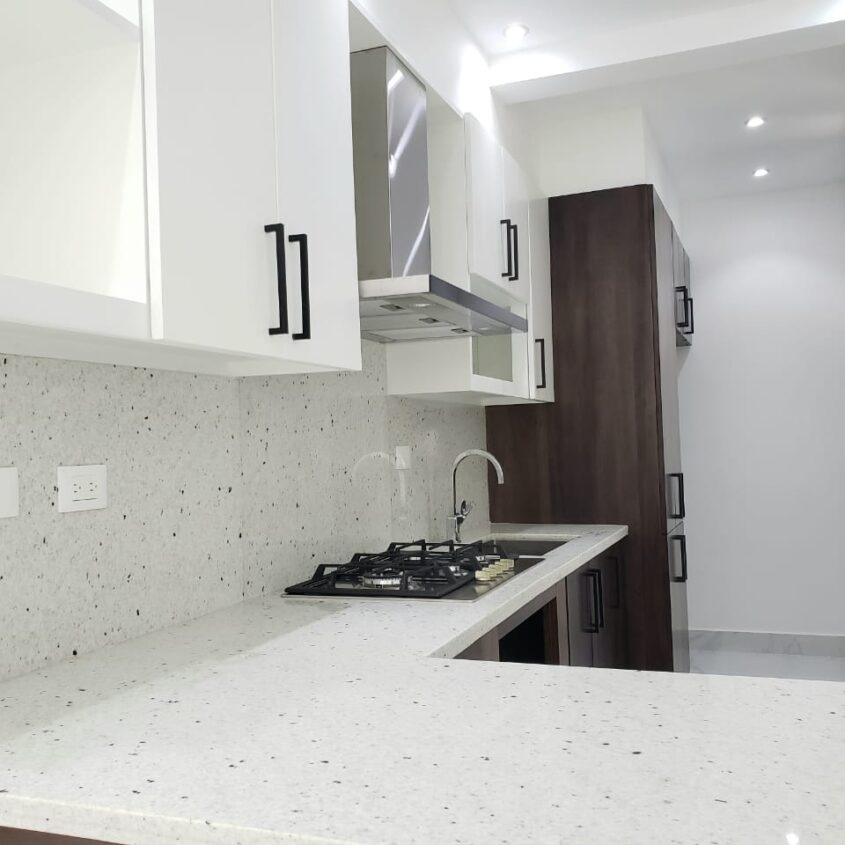 Amplio Apartamento de Oportunidad en Torre en Villa Olga Santiago, RD