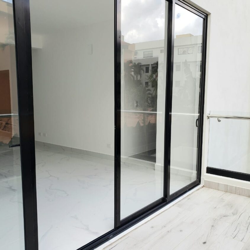 Amplio Apartamento de Oportunidad en Torre en Villa Olga Santiago, RD