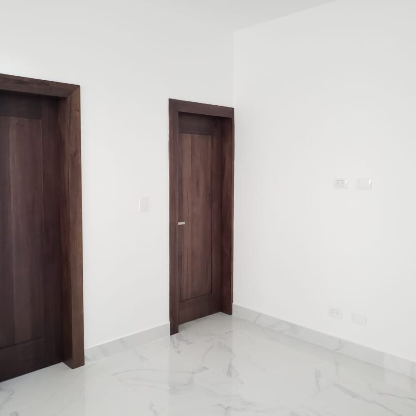 Amplio Apartamento de Oportunidad en Torre en Villa Olga Santiago, RD